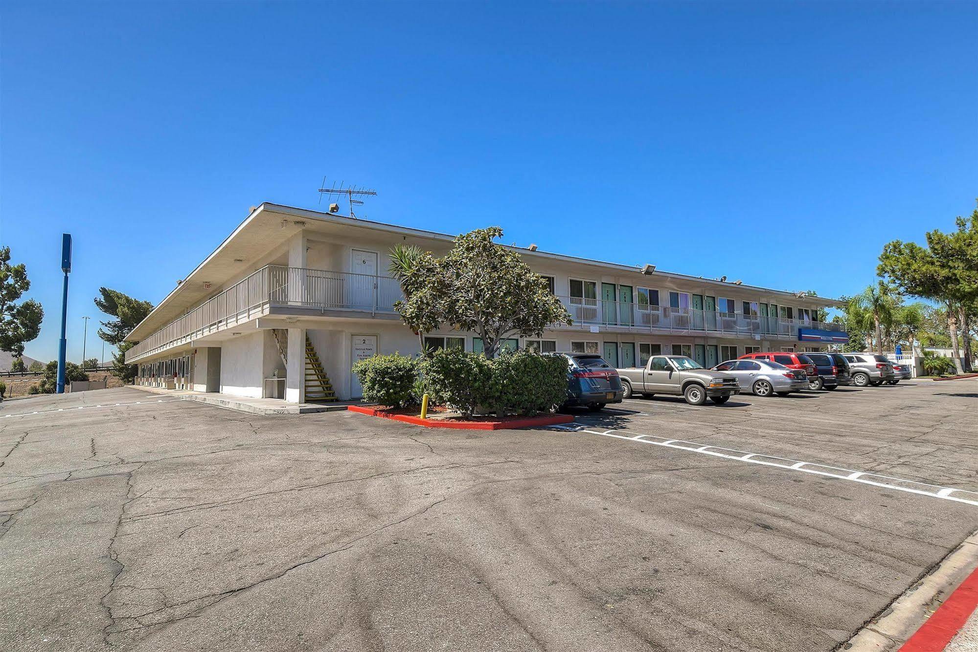 6-fontana, Ca 2* Fontana